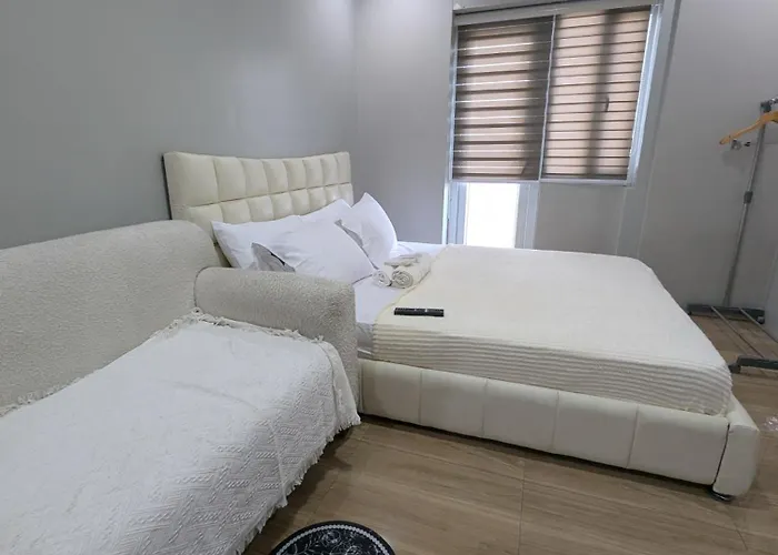 Aparthotel Miya's Crib Staycation B